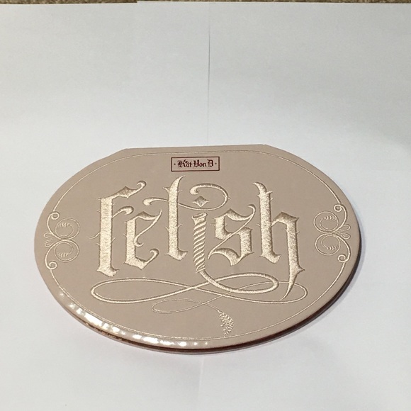 💕Kat Von D Fetish blush and highlighter pallete💕 - Picture 9 of 10